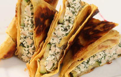 Лаваш із зеленню та бринзою