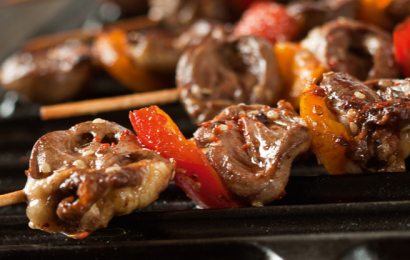 Шашлички з курячих сердець