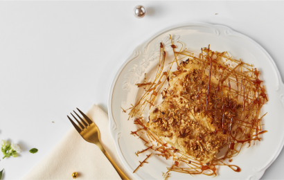 Курочка в тісті з ананасом