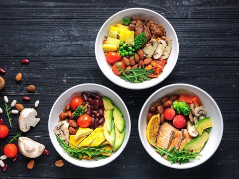 Масло, курица и цельнозерновые: Что должно быть на тарелке здорового питания