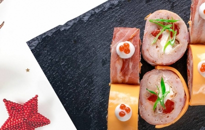 Курячі роли з Філадельфією та домашньою ікрою