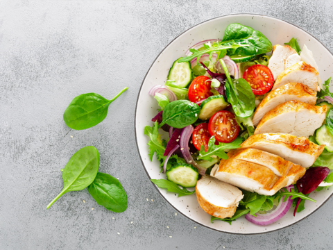 Весняні салати з курочкою су-від